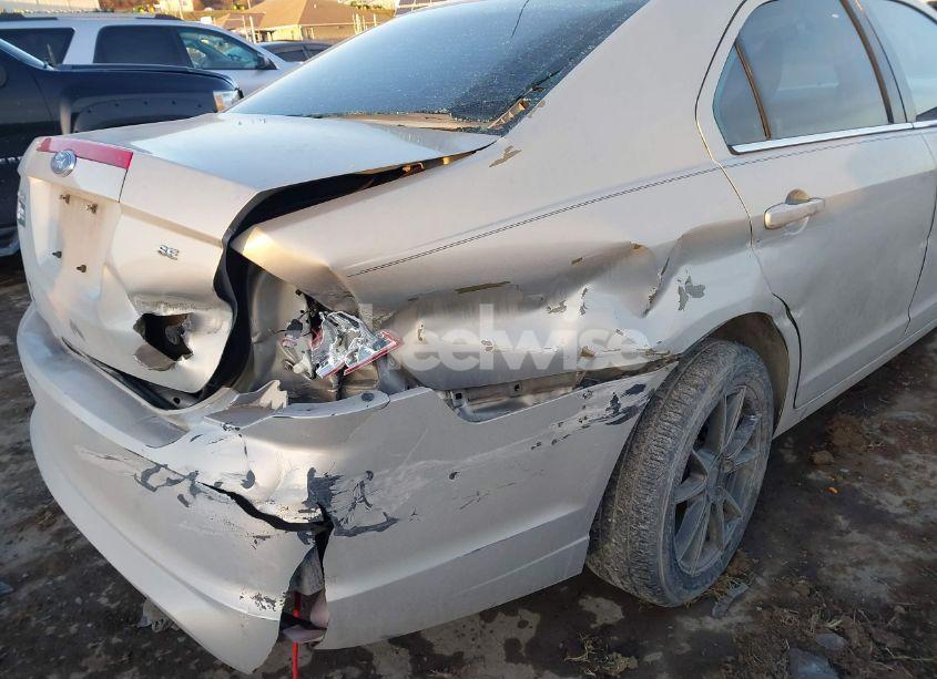 Photo 20 of 2010 Ford Fusion SE (VIN 3FAHP0HA5AR310034)