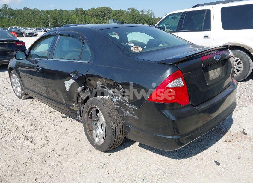 Photo 3 of 2010 Ford Fusion SE (VIN 3FAHP0HA5AR315413)