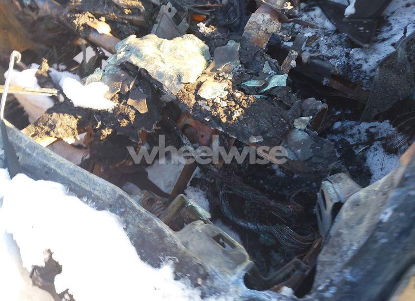 Photo 9 of 2010 Ford Fusion SE (VIN 3FAHP0HA5AR348895)