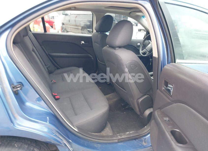 Photo 8 of 2010 Ford Fusion SE (VIN 3FAHP0HA5AR377135)