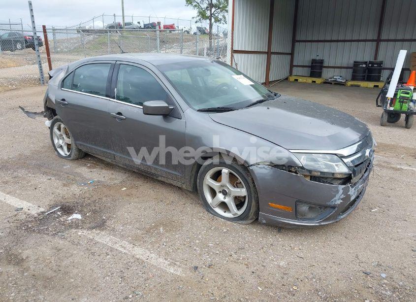 2010 Ford Fusion SE (VIN 3FAHP0HA5AR428603) main photo