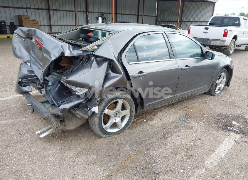 Photo 4 of 2010 Ford Fusion SE (VIN 3FAHP0HA5AR428603)