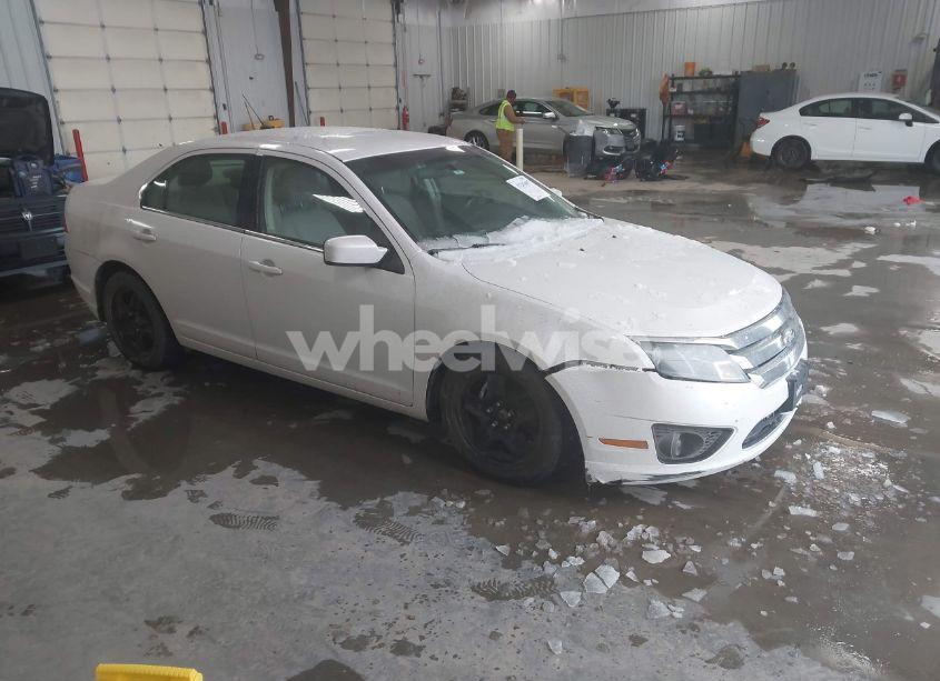 2011 Ford Fusion SE (VIN 3FAHP0HA5BR118078) main photo