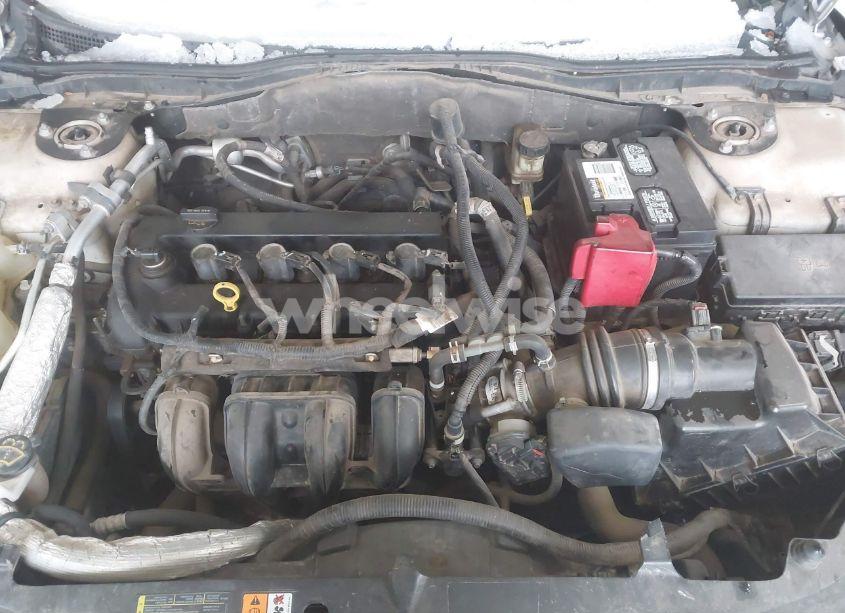 Photo 10 of 2011 Ford Fusion SE (VIN 3FAHP0HA5BR118078)