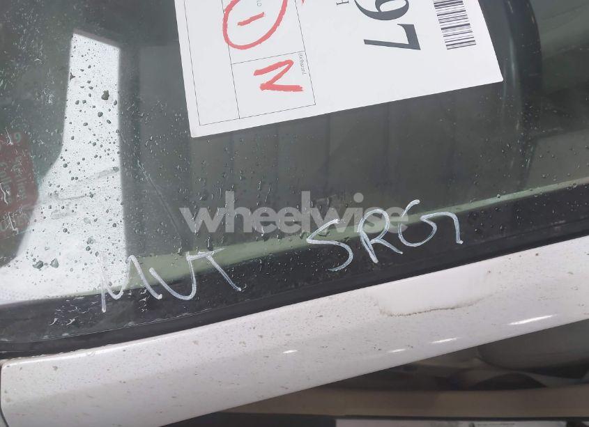 Photo 6 of 2011 Ford Fusion SE (VIN 3FAHP0HA5BR118078)