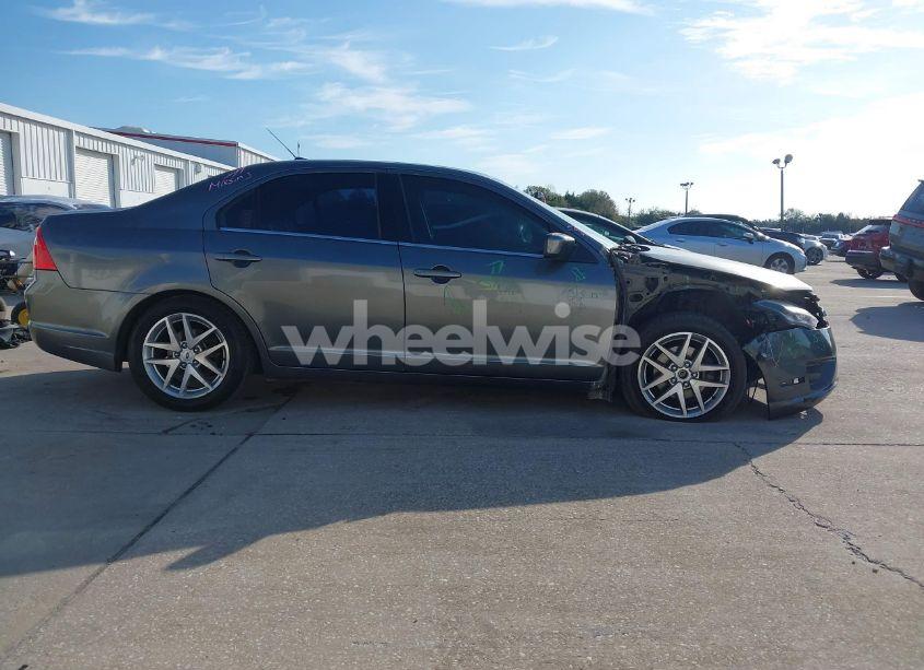 Photo 14 of 2011 Ford Fusion SE (VIN 3FAHP0HA5BR135382)