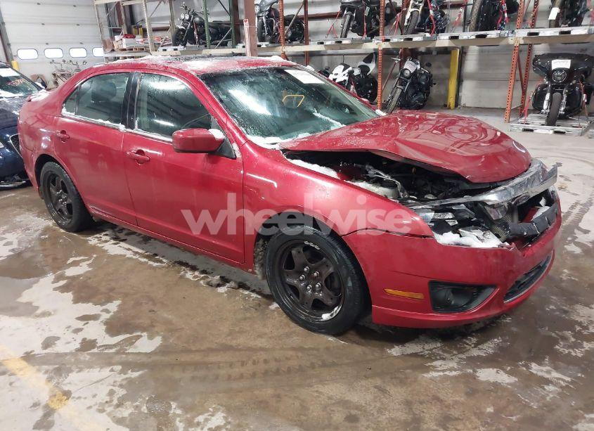 2011 Ford Fusion SE (VIN 3FAHP0HA5BR139027) main photo