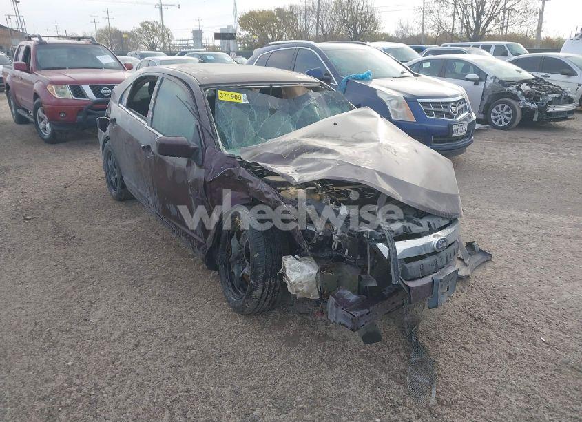 2011 Ford Fusion SE (VIN 3FAHP0HA5BR160573) main photo