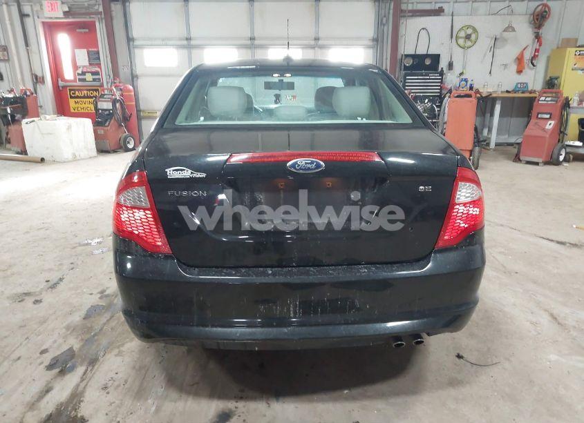 Photo 16 of 2011 Ford Fusion SE (VIN 3FAHP0HA5BR161769)