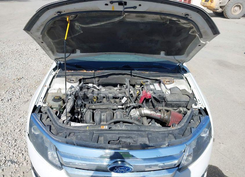 Photo 10 of 2011 Ford Fusion SE (VIN 3FAHP0HA5BR192049)