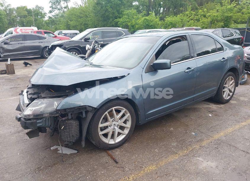 Photo 2 of 2011 Ford Fusion SE (VIN 3FAHP0HA5BR207228)