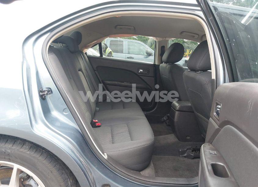 Photo 8 of 2011 Ford Fusion SE (VIN 3FAHP0HA5BR207228)