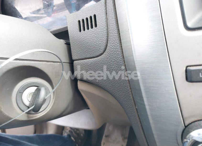 Photo 11 of 2011 Ford Fusion SE (VIN 3FAHP0HA5BR223784)