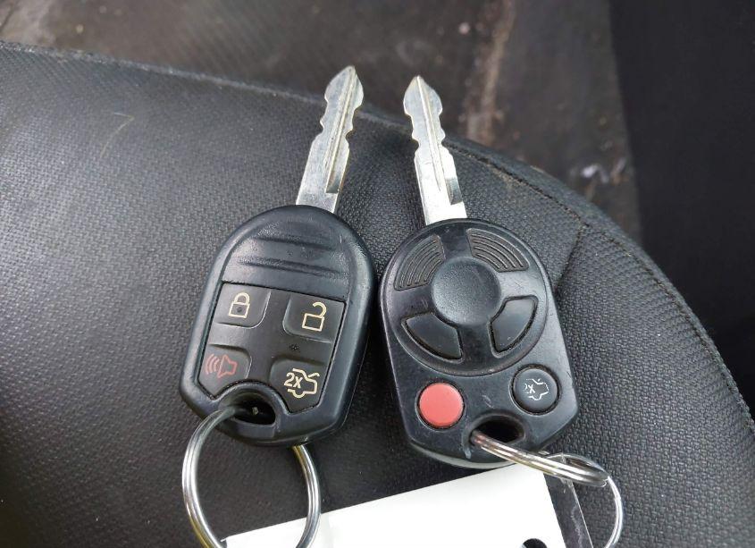 Photo 11 of 2011 Ford Fusion SE (VIN 3FAHP0HA5BR250208)