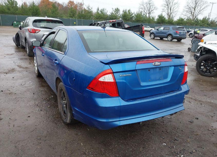 Photo 3 of 2011 Ford Fusion SE (VIN 3FAHP0HA5BR250208)