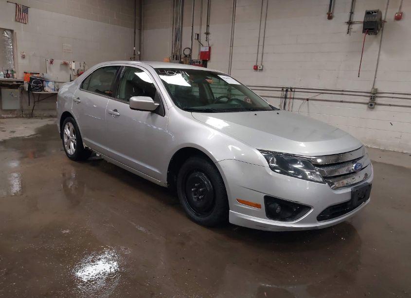 2011 Ford Fusion SE (VIN 3FAHP0HA5BR254503) main photo