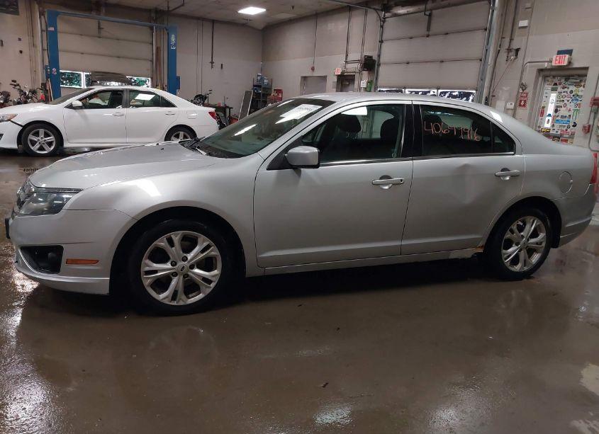 Photo 14 of 2011 Ford Fusion SE (VIN 3FAHP0HA5BR254503)