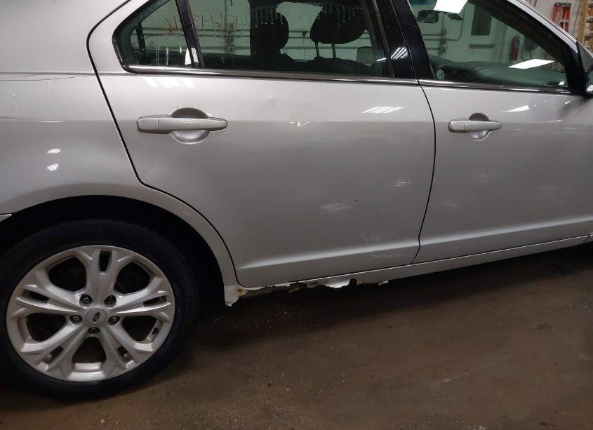 Photo 17 of 2011 Ford Fusion SE (VIN 3FAHP0HA5BR254503)