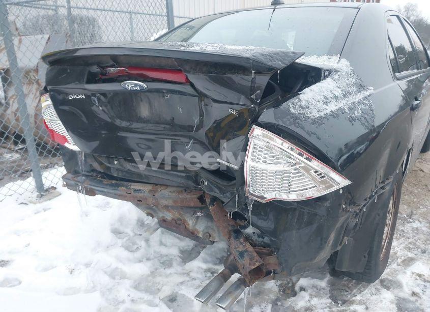 Photo 6 of 2011 Ford Fusion SE (VIN 3FAHP0HA5BR283404)