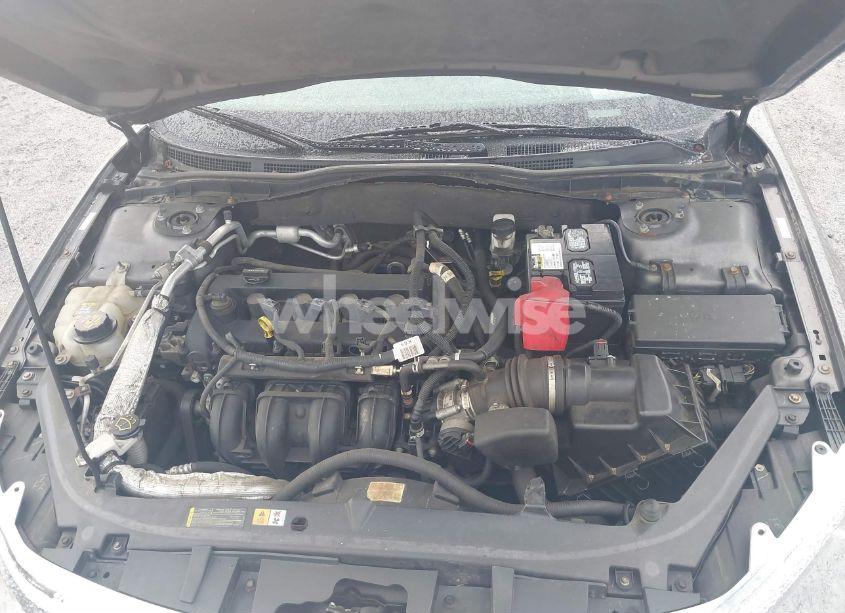 Photo 10 of 2011 Ford Fusion SE (VIN 3FAHP0HA5BR289624)