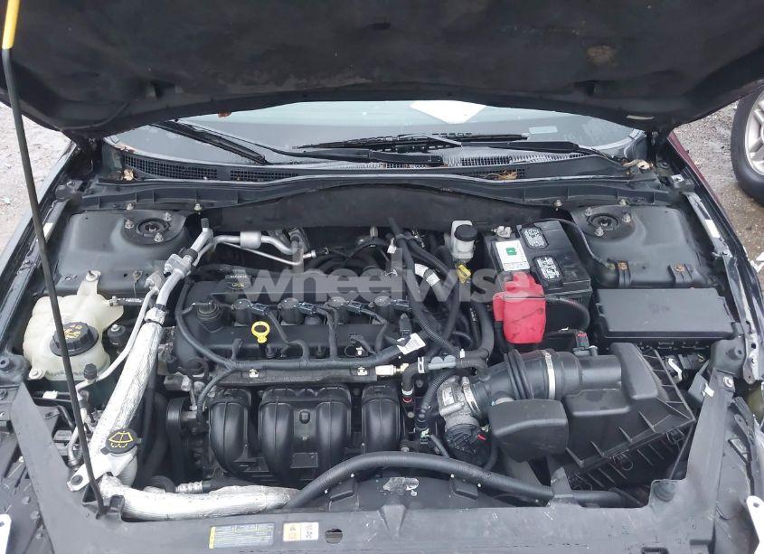 Photo 10 of 2011 Ford Fusion SE (VIN 3FAHP0HA5BR315414)