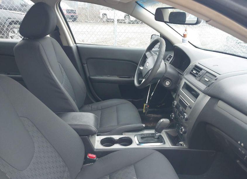 Photo 5 of 2012 Ford Fusion SE (VIN 3FAHP0HA5CR135867)