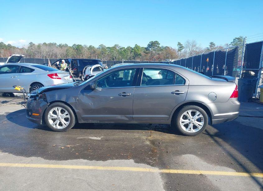 Photo 14 of 2012 Ford Fusion SE (VIN 3FAHP0HA5CR136470)