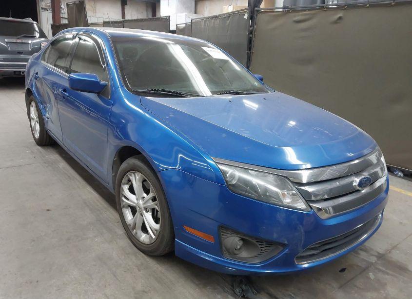 2012 Ford Fusion SE (VIN 3FAHP0HA5CR144617) main photo