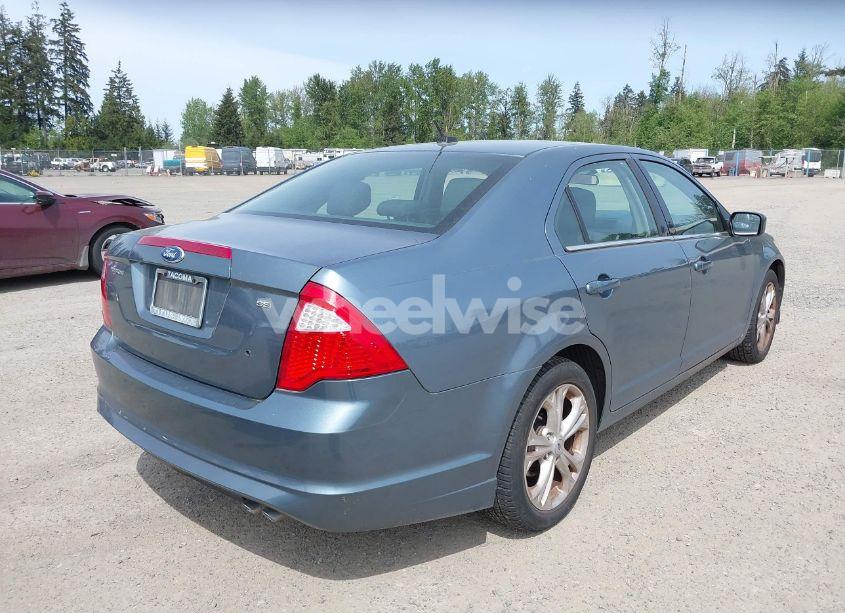 Photo 4 of 2012 Ford Fusion SE (VIN 3FAHP0HA5CR225536)