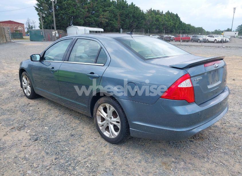 Photo 3 of 2012 Ford Fusion SE (VIN 3FAHP0HA5CR264255)