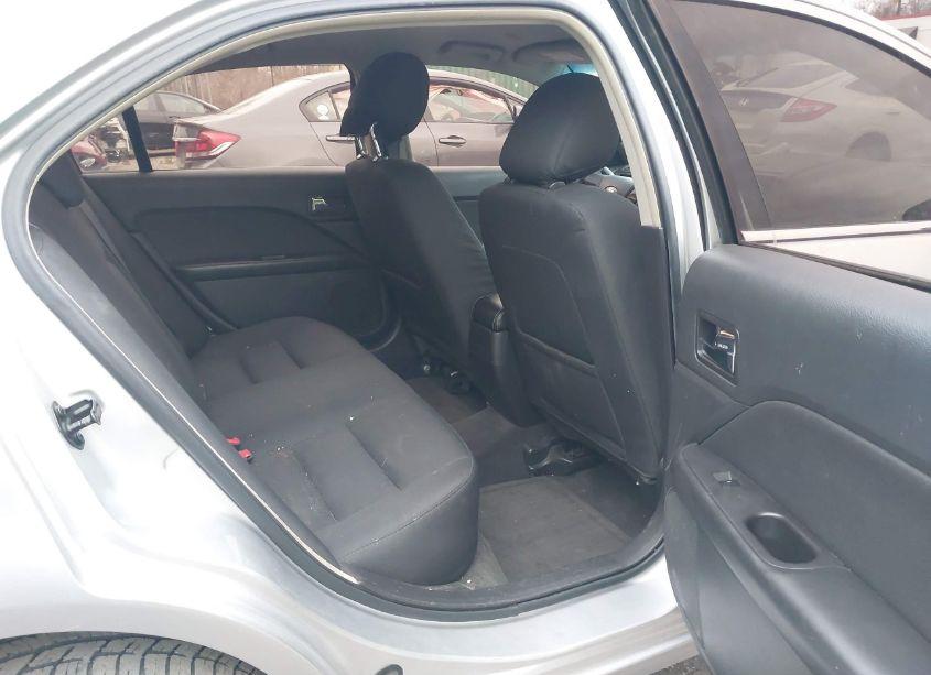 Photo 8 of 2012 Ford Fusion SE (VIN 3FAHP0HA5CR277796)