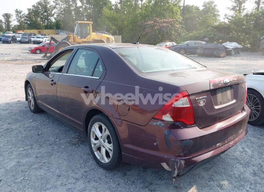 Photo 3 of 2012 Ford Fusion SE (VIN 3FAHP0HA5CR312983)