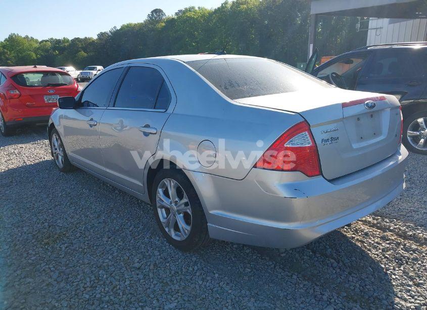 Photo 3 of 2012 Ford Fusion SE (VIN 3FAHP0HA5CR322428)