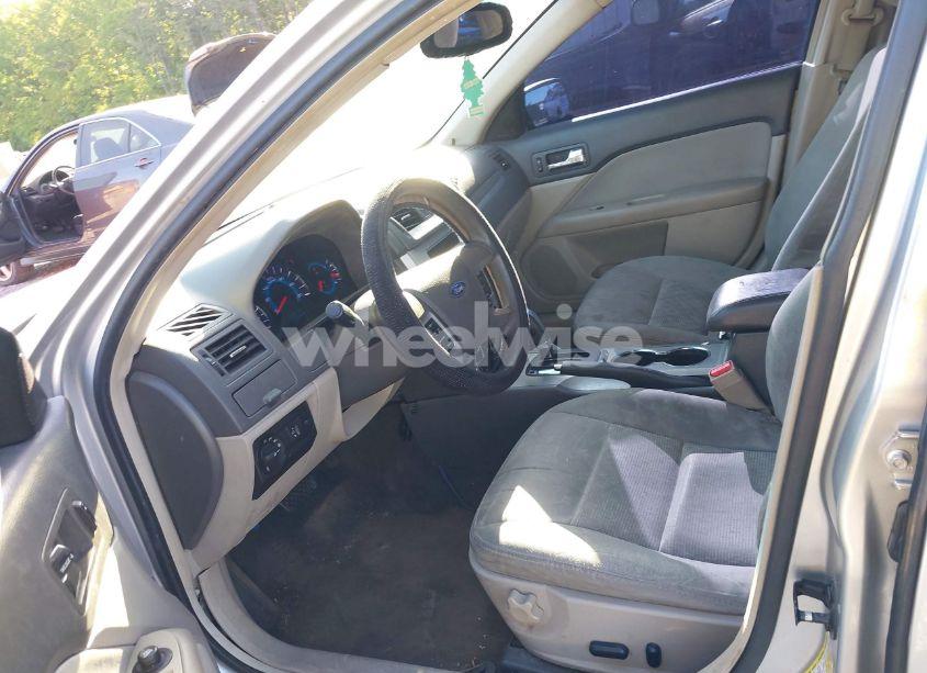 Photo 5 of 2012 Ford Fusion SE (VIN 3FAHP0HA5CR322428)