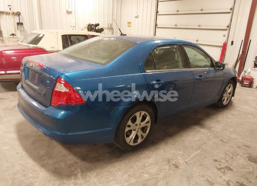 Photo 4 of 2012 Ford Fusion SE (VIN 3FAHP0HA5CR364825)