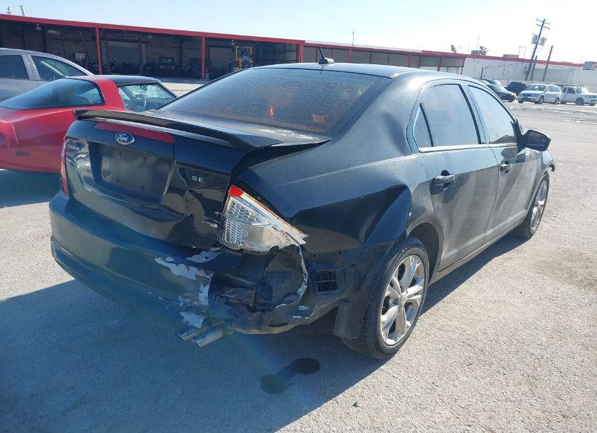 Photo 4 of 2012 Ford Fusion SE (VIN 3FAHP0HA5CR377204)