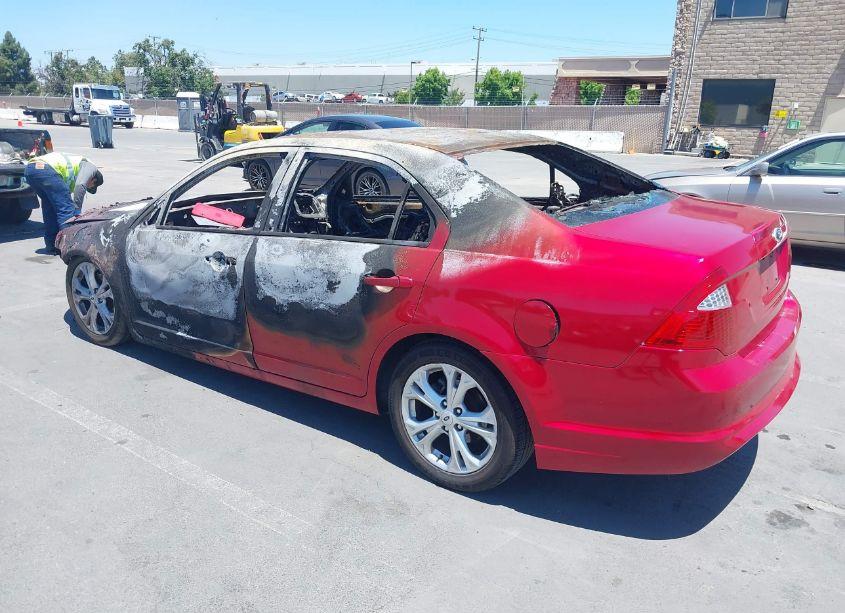 Photo 3 of 2012 Ford Fusion SE (VIN 3FAHP0HA5CR402800)