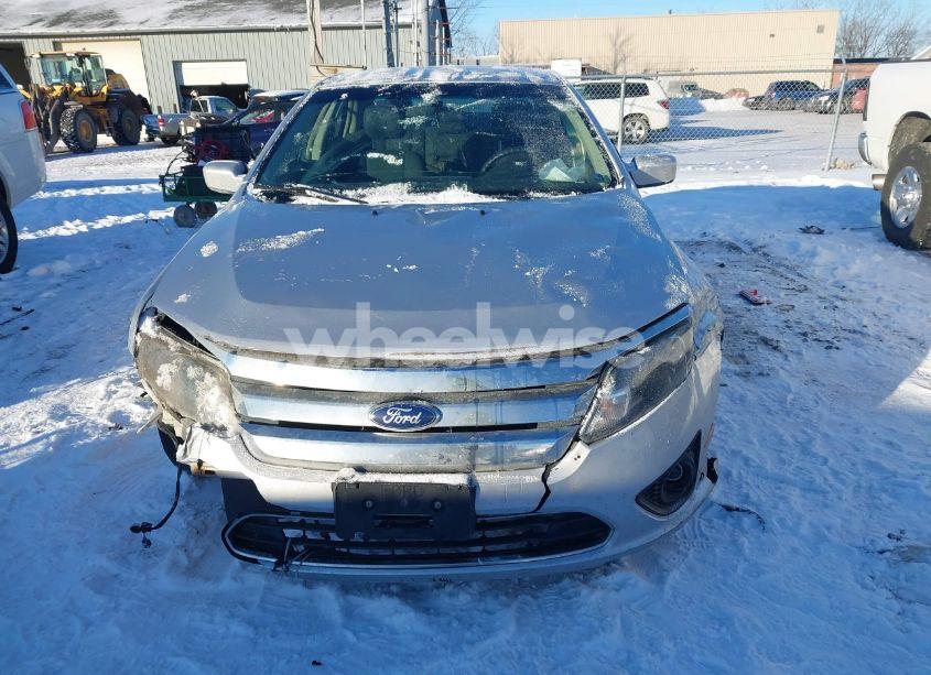 Photo 13 of 2012 Ford Fusion SE (VIN 3FAHP0HA5CR431794)