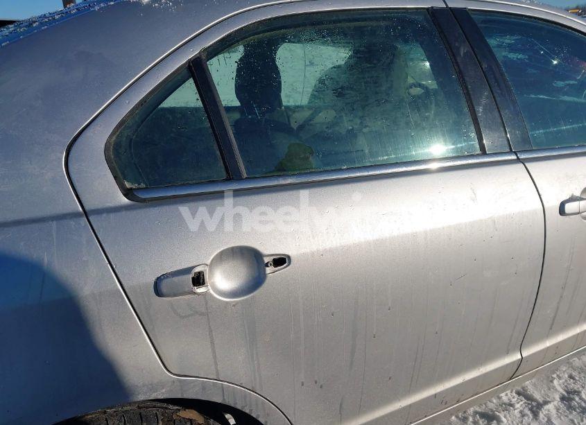 Photo 8 of 2012 Ford Fusion SE (VIN 3FAHP0HA5CR431794)