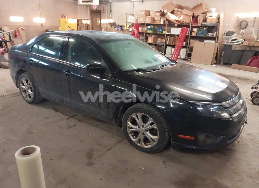 2012 Ford Fusion SE (VIN 3FAHP0HA5CR434663) main photo