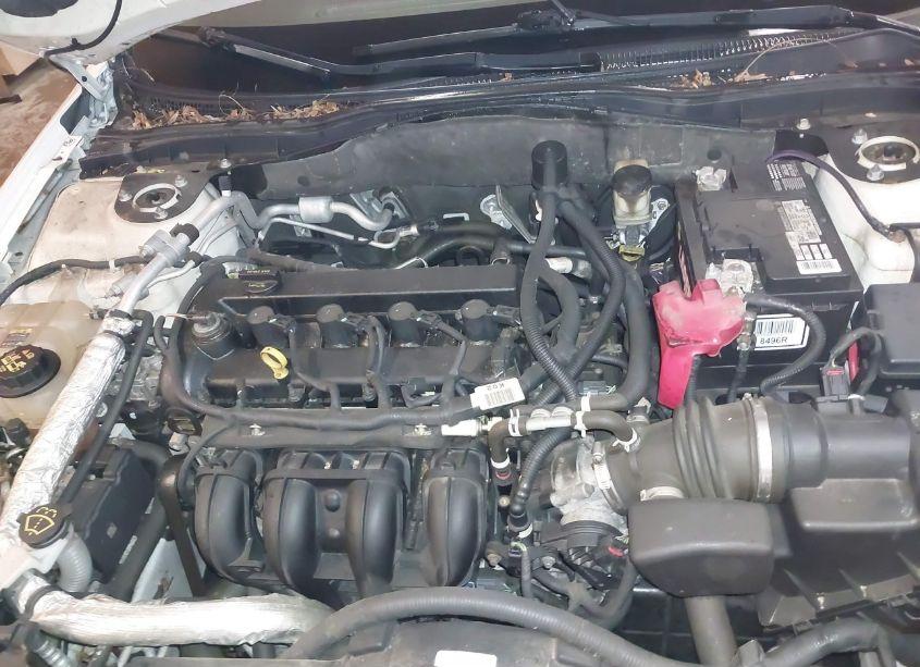 Photo 10 of 2010 Ford Fusion SE (VIN 3FAHP0HA6AR145787)