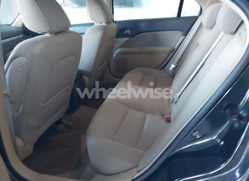 Photo 8 of 2010 Ford Fusion SE (VIN 3FAHP0HA6AR147734)