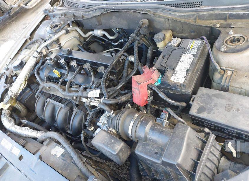 Photo 10 of 2010 Ford Fusion SE (VIN 3FAHP0HA6AR156238)