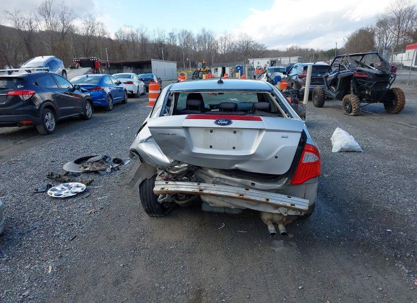 Photo 16 of 2010 Ford Fusion SE (VIN 3FAHP0HA6AR156238)