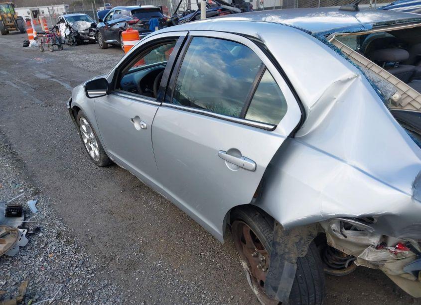 Photo 17 of 2010 Ford Fusion SE (VIN 3FAHP0HA6AR156238)
