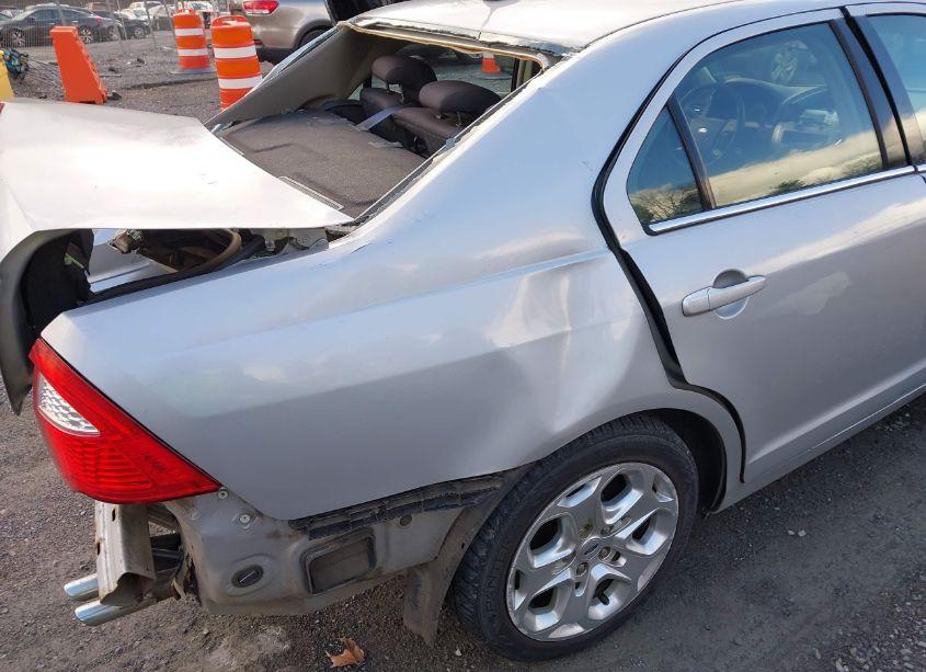 Photo 21 of 2010 Ford Fusion SE (VIN 3FAHP0HA6AR156238)