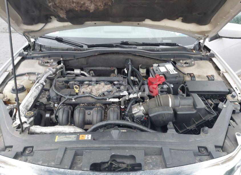 Photo 10 of 2010 Ford Fusion SE (VIN 3FAHP0HA6AR156319)