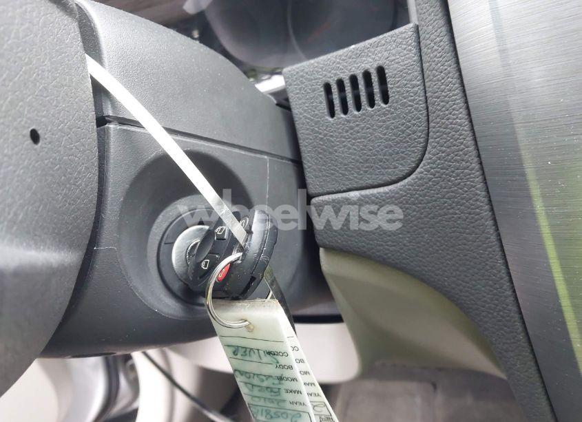 Photo 11 of 2010 Ford Fusion SE (VIN 3FAHP0HA6AR156319)