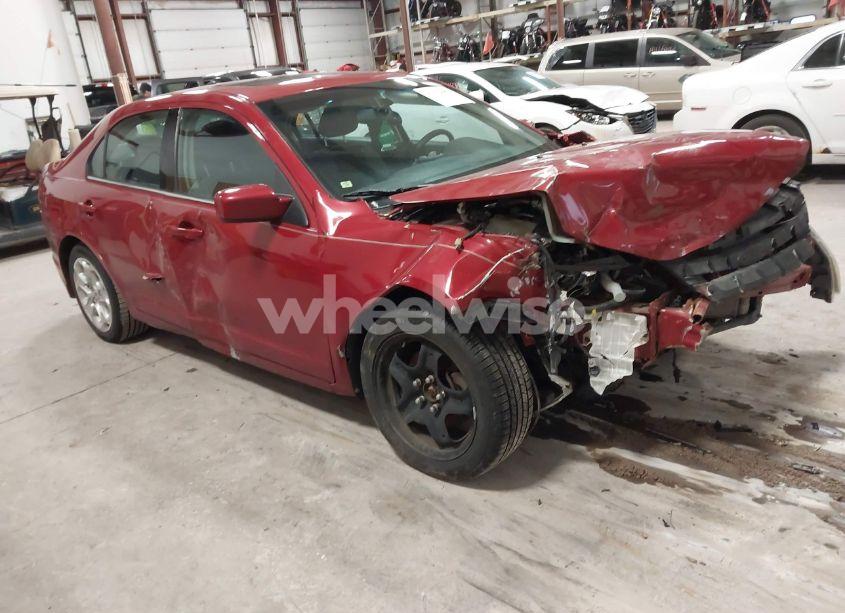 2010 Ford Fusion SE (VIN 3FAHP0HA6AR184525) main photo