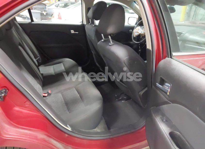 Photo 8 of 2010 Ford Fusion SE (VIN 3FAHP0HA6AR184525)